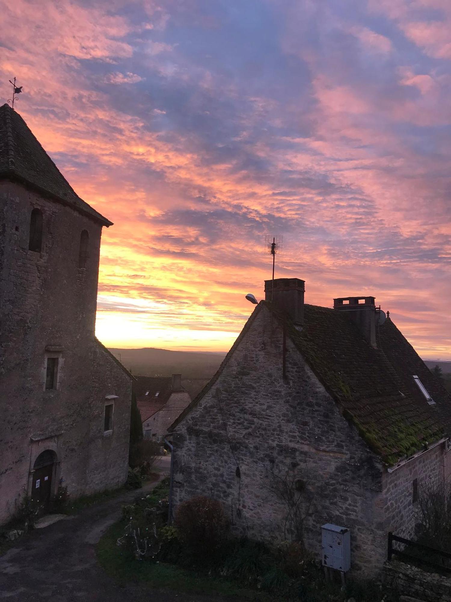 Charmante Maison De Village Senaillac-Lauzes Екстер'єр фото